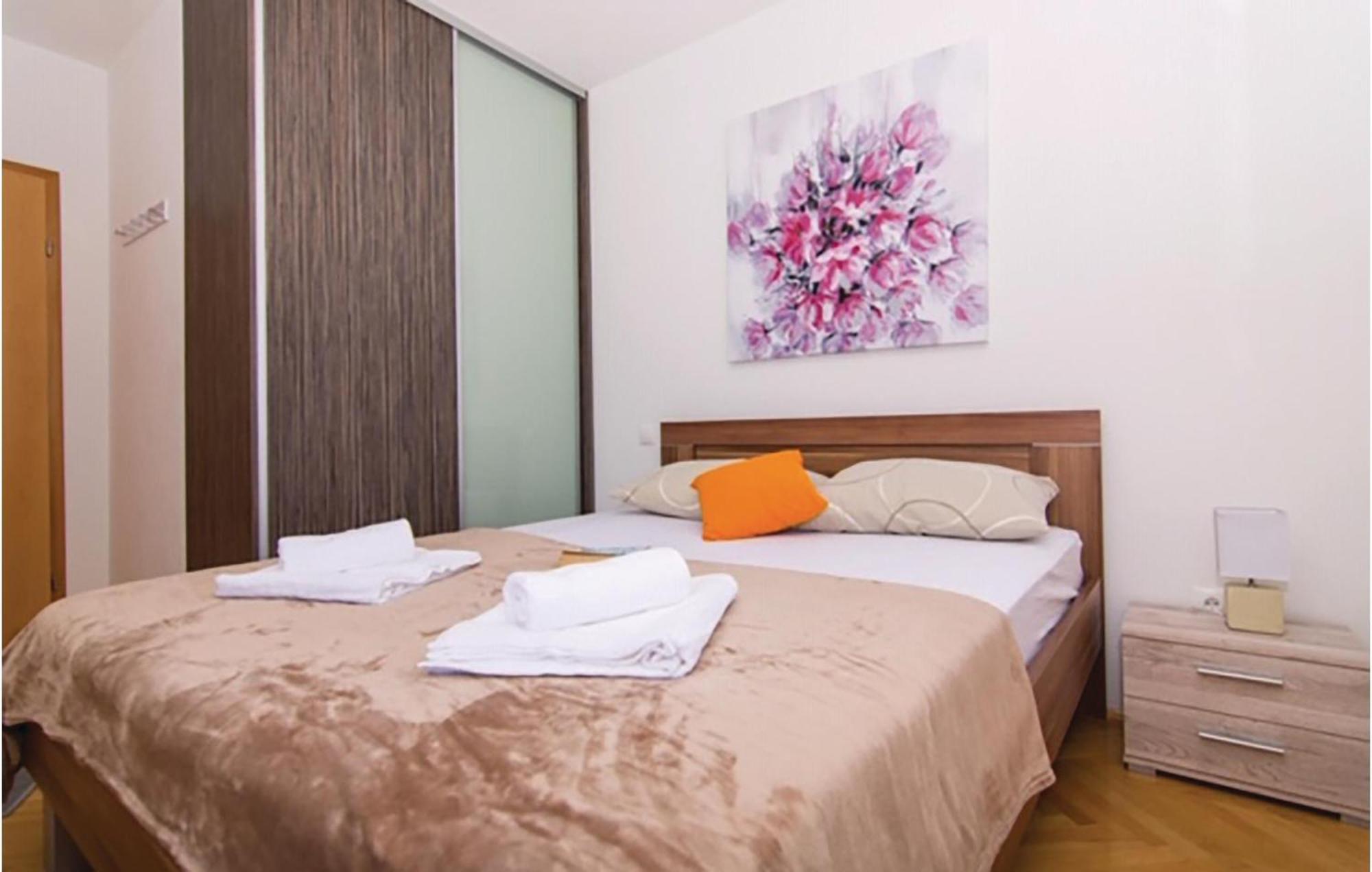 1 Bedroom Stunning Apartment In Okrug Gornji Trogir Exterior foto